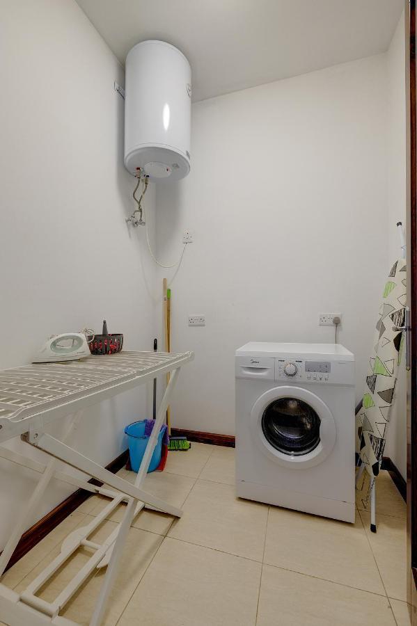 Modern 3 Bedroom Apartment In Central Sliema Exterior foto