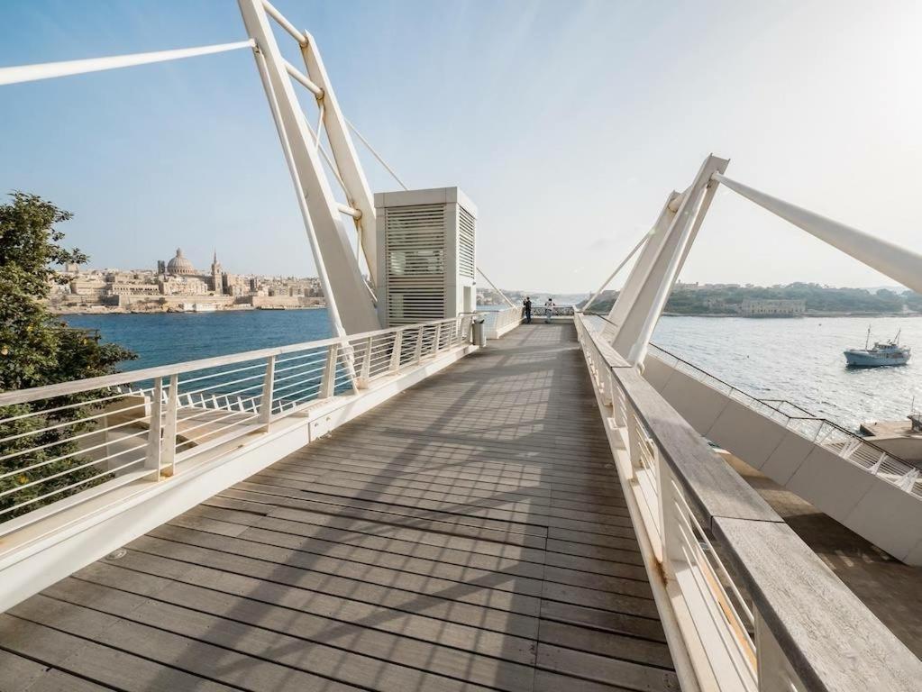 Modern 3 Bedroom Apartment In Central Sliema Exterior foto